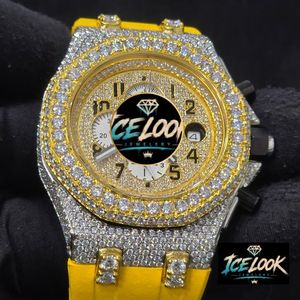 นาฬิกาควอตซ์หรูสำหรับผู้ชาย ICE LOOK ขนาด 45 มม. หน้าปัดทรงกลมประดับเพชร สายซิลิโคนสีเหลือง แบบหัวเข็มขัด - Product Image 4