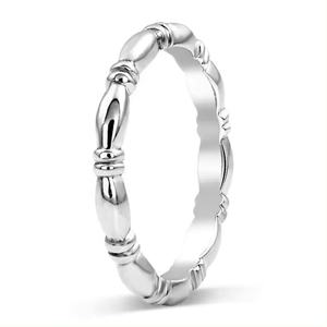 Anillo de Plata de Ley 925, Atractivo Anillo de Banda, Última Moda en Joyería Fina, Compre Ahora en Línea Directamente de la Joyería - Product Image 1