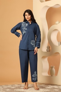 Conjunto de Kurta de Rayón Azul con Estampado Digital Tradicional Pakistaní para Mujer, Informal/de Fiesta, con Dupatta, Tela Elástica Antiarrugas - Product Image 2