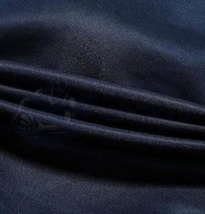 Nouvel Arrivage Ensemble de Survêtement Femme Confortable Coupe Ajustée Respirant Léger Design Personnalisé Logo Fermeture Éclair Tendance - Product Image 6