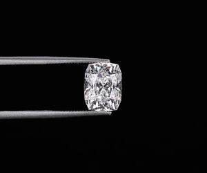 Anillo Antiguo con Diamante Suelto Cultivado en Laboratorio, Corte Brillante Cíclope de 2.0 CT, Claridad VVS, Certificado IGI, Joyería de Diamantes Personalizada - Product Image 1