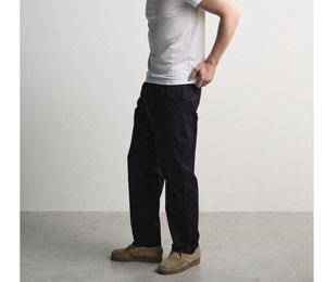 กางเกงชิโน่ผู้ชายผ้าฝ้ายออร์แกนิคแบบเป็นมิตรต่อสิ่งแวดล้อม ทรงหลวม ขากระบอกเล็ก น้ำหนักเบา ระบายอากาศได้ดี ไม่ยับง่าย ทันสมัย เหมาะสำหรับฤดูร้อน - Product Image 3