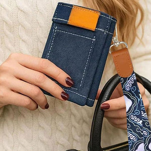 Mini billetera de mezclilla para mujer, monedero pequeño, tarjetero portátil, organizador de efectivo compacto, accesorio diario de moda - Product Image 4
