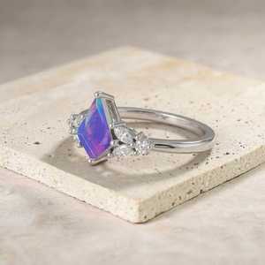 Bague en argent sterling 925 avec opale lavande taille cerf-volant, opale naturelle, bague de fiançailles minimaliste, cadeau pierre de naissance d'octobre - Product Image 5