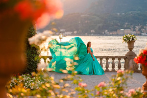 Robe longue maxi à fente haute en satin de soie fluide, col halter, dos nu, pour femme, tenue de photographie de voyage - Product Image 3