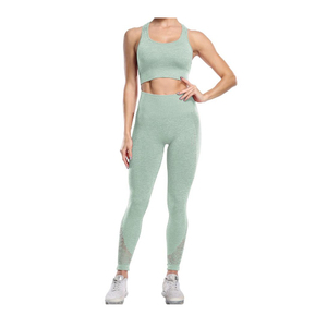 Ensemble de yoga 2 pièces pour femme – Respirant, séchage rapide, sans coutures – Débardeur et leggings taille haute avec logo avant – Tenue de sport et fitness complète - Product Image 1