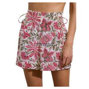 Shorts d'été respirants à cordon de serrage pour femme, en coton imprimé, pour la plage et la détente - Product Image 2