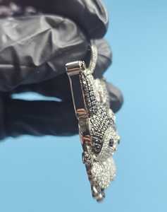 จี้ห้อยคอรูปตัวการ์ตูนแบบกำหนดเอง สไตล์ฮิปฮอป ประดับเพชรโมอิสซาไนต์ VVS เงินแท้ 925 จี้แบบเหรียญ ประดับเพชรเต็มชิ้น สไตล์แร็ปเปอร์ จี้แบบหรูหรา ของขวัญ - Product Image 5