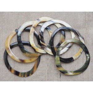 Brazaletes de cuerno plano EdgeSlate | Pulseras planas ultrafinas con acabado liso | Joyería artesanal minimalista y elegante - Product Image 3