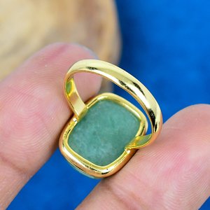 Bague en pierre précieuse d'aventurine verte naturelle en forme de coussin, or 18 carats micro-plaqué sur argent sterling 925 - Product Image 4