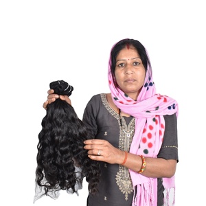 Extensiones de cabello humano crudo indio natural de origen vendedor Color virgen de un donante Tramas onduladas sedosas largas negras sin químicos - Product Image 1
