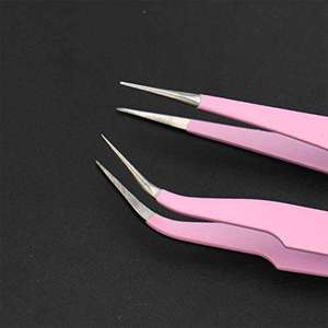 Pince à épiler de précision pour extensions de cils DANTRIC IMPLANTS CV-87 en acier inoxydable rose avec revêtement en poudre, prise en main parfaite, pointe lisse - Product Image 3