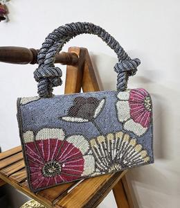 Sacs à main de luxe en cuir faits à la main, vente en gros, fermeture à glissière unique, sacs imperméables brodés pour femmes - Product Image 6