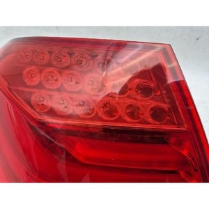 ไฟท้ายด้านนอกซ้าย สำหรับรถยนต์ BMW ซีรีส์ 7 ปี 2008-2012 มือสอง ของแท้ OEM รุ่น 7182197 - Product Image 3