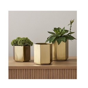 Pot de fleurs en métal style vintage avec finition antique pour la décoration intérieure et extérieure, à des fins de jardinage - Product Image 2