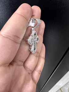 Colgante de Cruz con Diamantes Moissanite Plateado en Plata 925 para Hombre y Mujer, Joyería de Moda Hip Hop de Alta Calidad - Product Image 2
