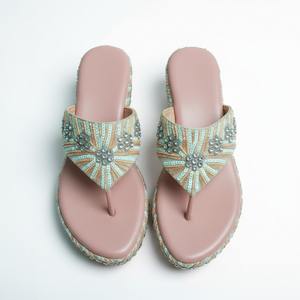 รองเท้าส้นแบนสำหรับผู้หญิง - Product Image 1