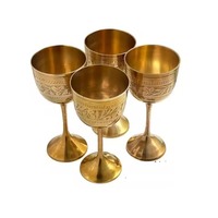 Gobelet à vin en métal artisanal haut de gamme, calice gravé artistiquement, coupe à boire vintage, accent de table de mariage