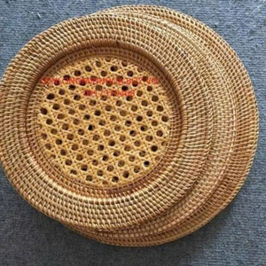 Assiette de présentation rustique en rotin tressé à la main 33 pouces, naturelle, fabricant vietnamien, vente en gros, export - Product Image 3