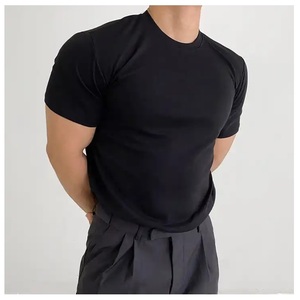 AULTRA ONE ENTERPRISES T-shirt décontracté à manches courtes pour homme, col rond, imprimé par transfert thermique, noir, tricoté, 100 % coton, respirant et léger - Product Image 1