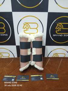 BRAND ZONE Bottes équestres en cuir verni pour chevaux, protections de tendons 8MM en néoprène et fausse fourrure, durables et confortables - Product Image 2