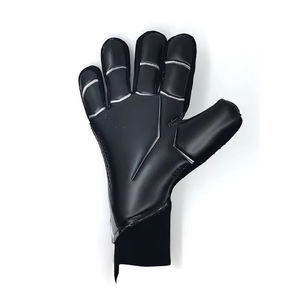 Paire de gants de gardien de but avec zones de soutien durables pour les paumes et les doigts, et poignet réglable pour un contrôle sûr de la main. - Product Image 3