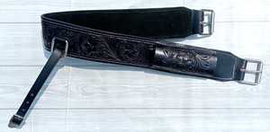 Silla de Montar Occidental de Cuero Genuino de Primera Calidad |   Cinturón Ajustable Suave con Logotipo Personalizado de Alta Calidad |   Conjunto de Equipo Profesional para Montar a Caballo - Product Image 2
