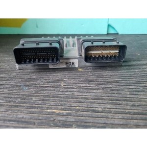 ECUs y Módulos de Computación Usados para Carnaval 391103E581 - Product Image 3