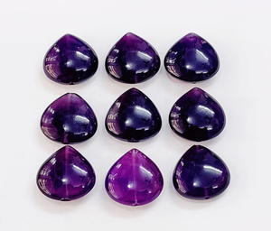 Cabujón de amatista perforado de calidad AAA en forma de corazón de 20*20 mm, piedra preciosa suelta de amatista natural para la fabricación de joyas. - Product Image 1