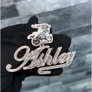 CONCEPTION Colgante de Plata de Ley 925 Chapado en Oro de 18K con Letra y Nombre Personalizados de Moissanita, Estilo Hip Hop, Brillante, VVS, Unisex - Product Image 1