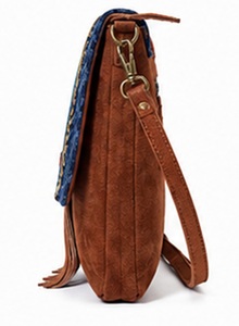 Bolso Bandolera de Piel Genuina Estilo Boho Tribal para Mujer, con Borlas y Solapa, 3ltr, Logotipo Personalizado OEM, Venta al Por Mayor - Product Image 5