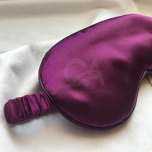 Cache-œil en soie élégant pour femme – Accessoire de sommeil luxueux et doux pour la nuit - Product Image 4