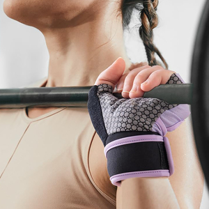 Sportswear Gym Fitness Gloves Highly Trendy Product Modern Color And Comfortable Fit Gym Fitness Gloves - Product Image 2