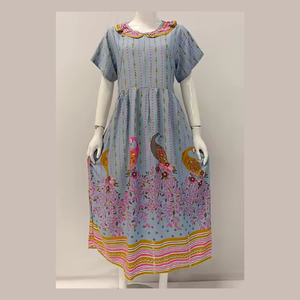 Chemise de nuit élégante et décontractée pour femme, col carré, manches courtes, en rayonne thermique douce et respirante - Product Image 1