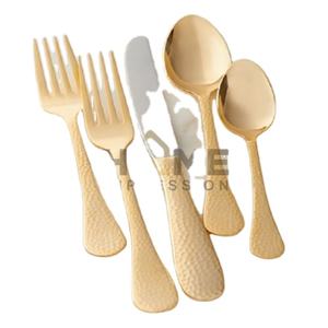 Couverts de créateur antiques décoratifs en métal de piédestal de la plus haute qualité pour la cuisine - Product Image 1