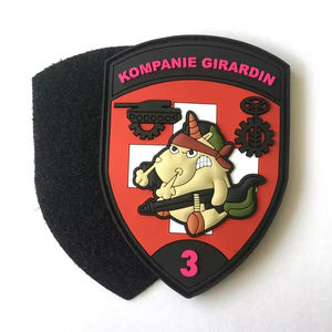 ป้ายยางนูนคุณภาพสูง ทนทาน ป้ายโลโก้แบบนูน ป้ายยาง 3 มิติ PVC สำหรับเสื้อผ้า ป้ายโลโก้ซิลิโคน รับผลิตแบบ OEM - Product Image 2