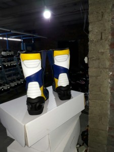 Bottes de moto tout-terrain respirantes et protectrices pour homme, chaussures de motocross personnalisées - Product Image 3