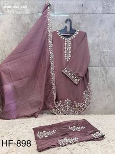 Collection de costumes, pantalons palazzo et dupattas en satin de rayonne de qualité supérieure avec broderies et manches longues – Achetez en ligne auprès de fournisseurs indiens et internationaux - Product Image 6