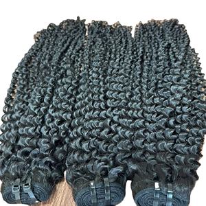 Bundle d'extension de cheveux crépus bouclés Deep Wave Extension de cheveux vierges bruts HD Wavy Tip Tape Bundle Prix de gros de cheveux humains - Product Image 1