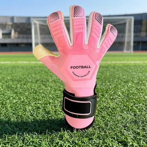ถุงมือผู้รักษาประตูฟุตบอลแบบกำหนดเอง ดีไซน์มืออาชีพ สีชมพู ลายนูนเยอรมัน ทำจากยางลาเท็กซ์เยอรมัน หนา 4 มม. พร้อมสายรัดยางลาเท็กซ์เยอรมัน ทรง Negative Cut - Product Image 2