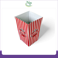 Boîtes à popcorn en papier écologiques et jetables de 64 oz, très demandées et parmi les plus vendues, à bon prix auprès d'un fabricant indien.