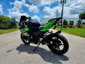 <span class=keywords><strong>Kawasaki</strong></span> <span class=keywords><strong>Ninja</strong></span> ABS <span class=keywords><strong>2019</strong></span> NEUVE de HAUTE QUALITÉ, prête à être expédiée dans le monde entier. - Product Image 5