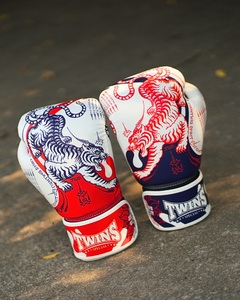 Trending Custom Logo Thai Printed Boxing <b>Gloves</b> Premium Cowhide Leather Muay Thai Training <b>Gloves</b> <b>Moisture</b> Wicking <b>Gloves</b> - Product Image 4