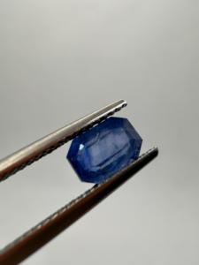 Zafiro Azul Natural, Gema Suelta, Corte Esmeralda, 1.45CT, 7X5X3.5MM, de Ceilán, Sri Lanka, para la Elaboración de Joyas - Product Image 3