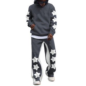 Ensemble de survêtement personnalisé avec impression en relief et pantalon évasé, ensemble de jogging empilé pour homme - Product Image 1