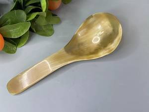 Paire de cuillères de luxe en corne de buffle sculptée, ustensiles de service de luxe pour cuisine et maison, très demandés, pour repose-cuillères et pinces de pot - Product Image 5