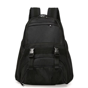Sac de basketball unisexe personnalisé pour l'extérieur avec fermeture éclair antivol, matériau de haute qualité, fabriqué au Pakistan, en vente - Product Image 6