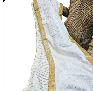 Patka Dupatta de Luxe en Or Blanc pour Marié avec Bordure de Perles, Étole Traditionnelle Indienne pour Mariage, pour Tenue Ethnique Sherwani - Product Image 3