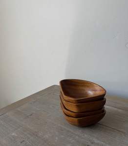 Bol de service alimentaire de style antique pour hôtel, qualité supérieure, en forme de fleur, en bois, au prix le plus bas, bols à sauce en bois d'acacia - Product Image 3