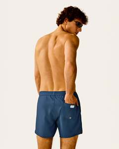 Shorts de sport 2-en-1 personnalisés pour hommes, double couche, premium, pour la course et la gym, avec doublure intérieure de compression, tissu à séchage rapide - Product Image 4